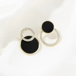 Fashion Rhinestone-Encrusted Circle Ear Studs