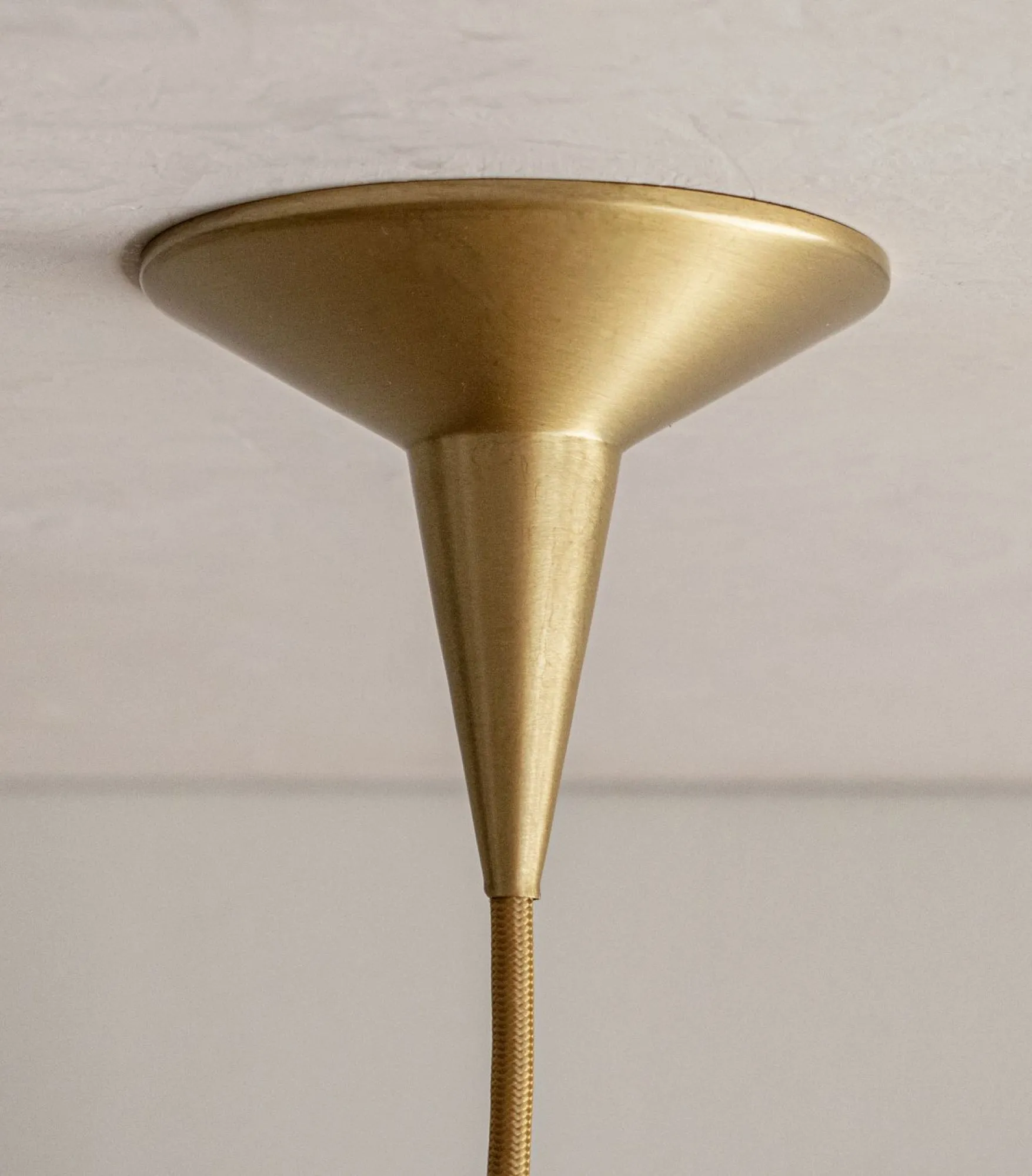 Neena Pendant